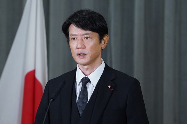 亀山が全力疾走！「相棒 season25」第2話拡大スペシャル場面写真（2枚目）