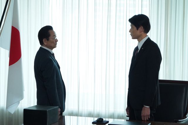 亀山が全力疾走！「相棒 season25」第2話拡大スペシャル場面写真（8枚目）