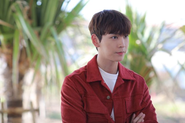 チェ・テジュンがハグ！ドラマ「だから俺はアンチと結婚した」場面カット（3枚目）