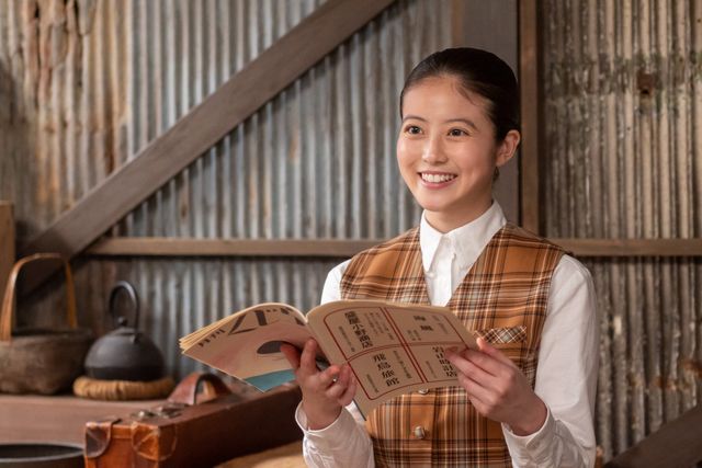 3か月後、鉄子（戸田恵子）の選挙運動で…「あんぱん」第18週「ふたりしてあるく 今がしあわせ」第86回（4枚目）