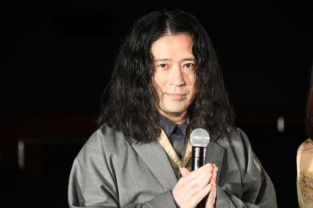 山崎賢人＆松岡茉優ら映画『劇場』完成を報告！（9枚目）