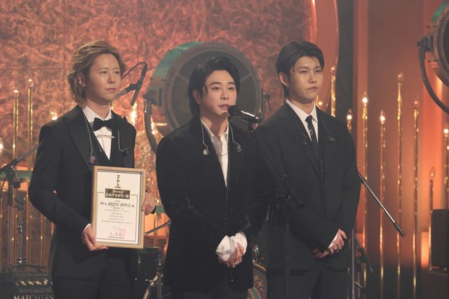 Mrs. GREEN APPLE「Dear」で主題歌賞初受賞！3人揃ってレッドカーペット闊歩（2枚目）