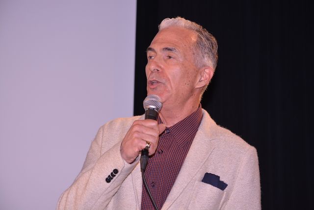 織田梨沙のスケてるドレスがセクシー！映画『STAR SAND －星砂物語－』初日舞台あいさつ（13枚目）