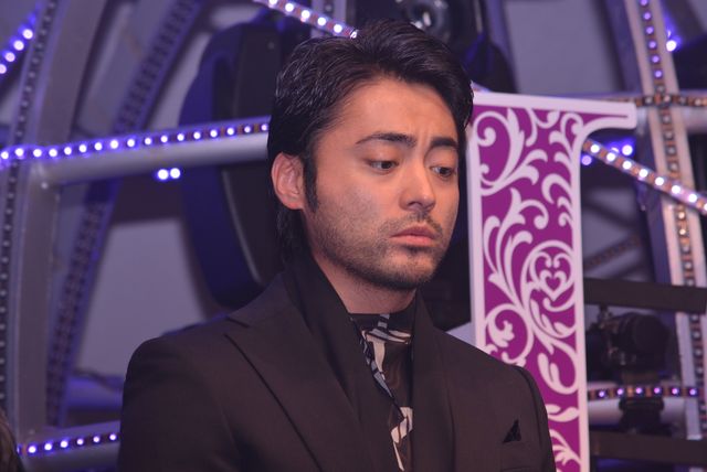 兄・形兆役の岡田将生に熱い視線を送る弟・億泰役の新田真剣佑ほか　『ジョジョの奇妙な冒険　ダイヤモンドは砕けない　第一章』ジャパンプレミア（8枚目）