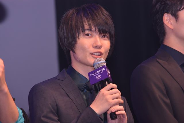 兄・形兆役の岡田将生に熱い視線を送る弟・億泰役の新田真剣佑ほか　『ジョジョの奇妙な冒険　ダイヤモンドは砕けない　第一章』ジャパンプレミア（16枚目）