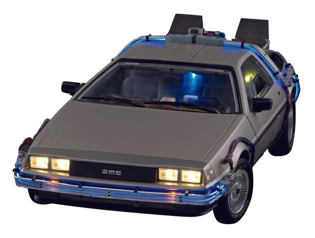 実際に乗ることはできないけど…欲しい！デロリアン1／8スケール【フォトギャラリー】（6枚目）