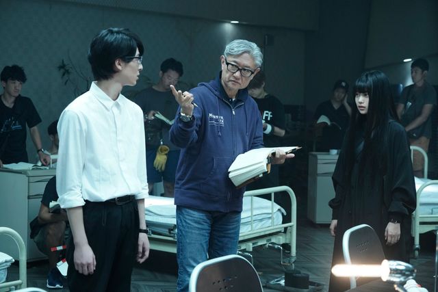 本物の廃病院で撮影！『十二人の死にたい子どもたち』メイキング写真：フォトギャラリー