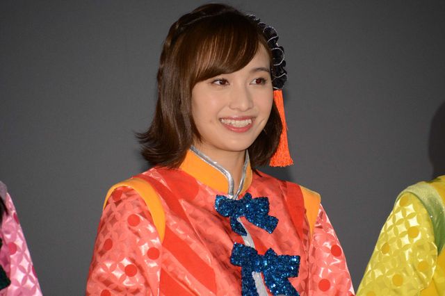 ももクロがハマっているもの！イラストで表現『映画クレヨンしんちゃん　爆盛！カンフーボーイズ　～拉麺大乱～』公開記念舞台あいさつ（4枚目）