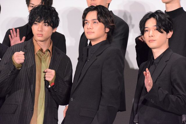 北村匠海、山田裕貴、吉沢亮ら黒スーツで登壇！『東京リベンジャーズ2 血のハロウィン編　－決戦－』公開記念舞台挨拶（3枚目）
