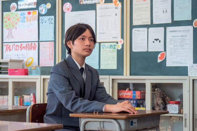 「ひきこもり先生」南出凌嘉の制服姿！：フォトギャラリー