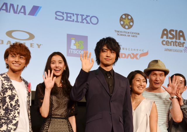 斎藤工、「貧乳クラブ」に興味津々…『家族ごっこ』プレミア先行上映イベントフォトギャラリー（15枚目）