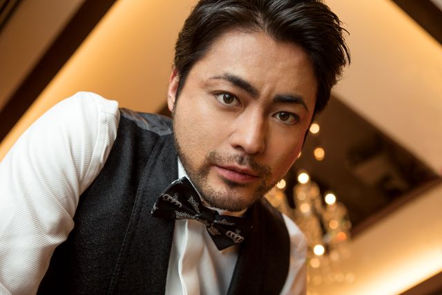 上から覗きこまれると…【山田孝之インタビューカット集】（7枚目）