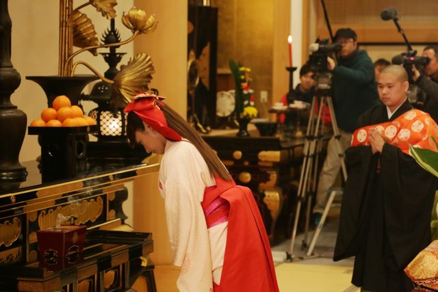 深キョンが馬に乗って登場！映画『偉大なる、しゅららぼん』ヒット祈願イベント（6枚目）