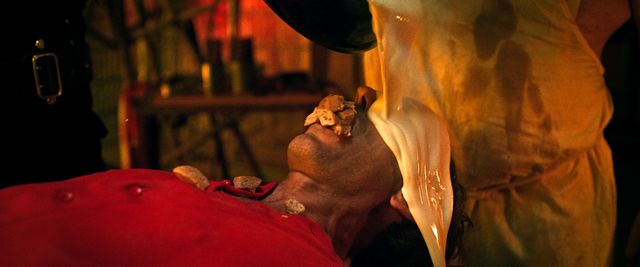 チーズの闇取引中のペーター『マッド・ハイジ』より（7枚目）