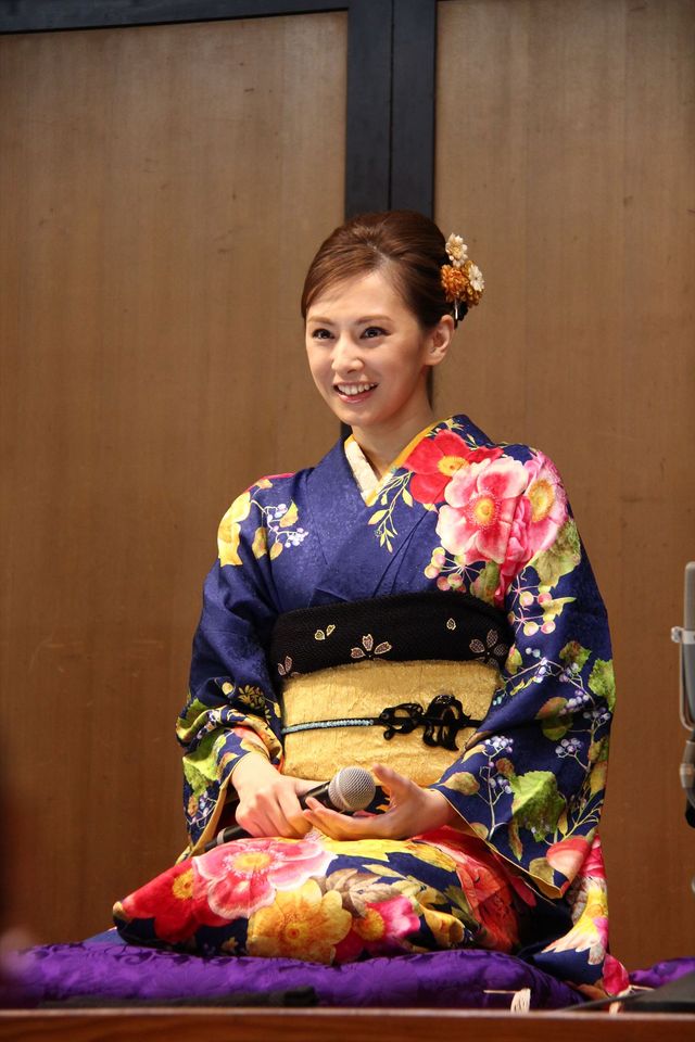 松山ケンイチ&北川景子が和装で登場！　新宿末廣亭で大喜利を披露　画像ギャラリー（17枚目）