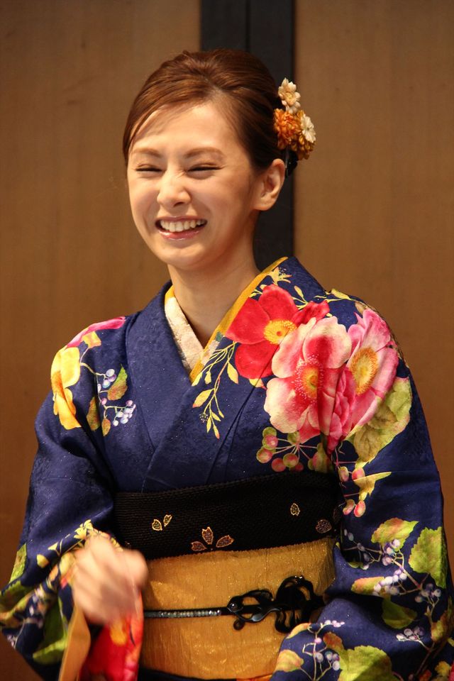 松山ケンイチ&北川景子が和装で登場！　新宿末廣亭で大喜利を披露　画像ギャラリー（18枚目）