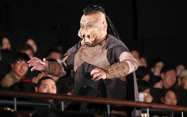 誰だか分からない…プレデターに衝撃変身したザコシ