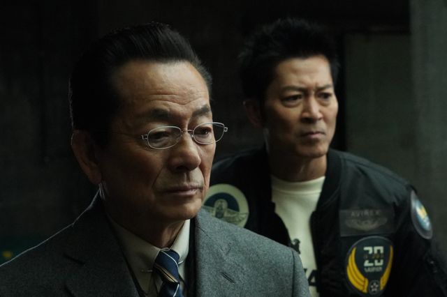 右京の元相棒・岩橋虔矢（石黒賢）が初登場！「相棒 season24」最終回スペシャル場面写真（9枚目）