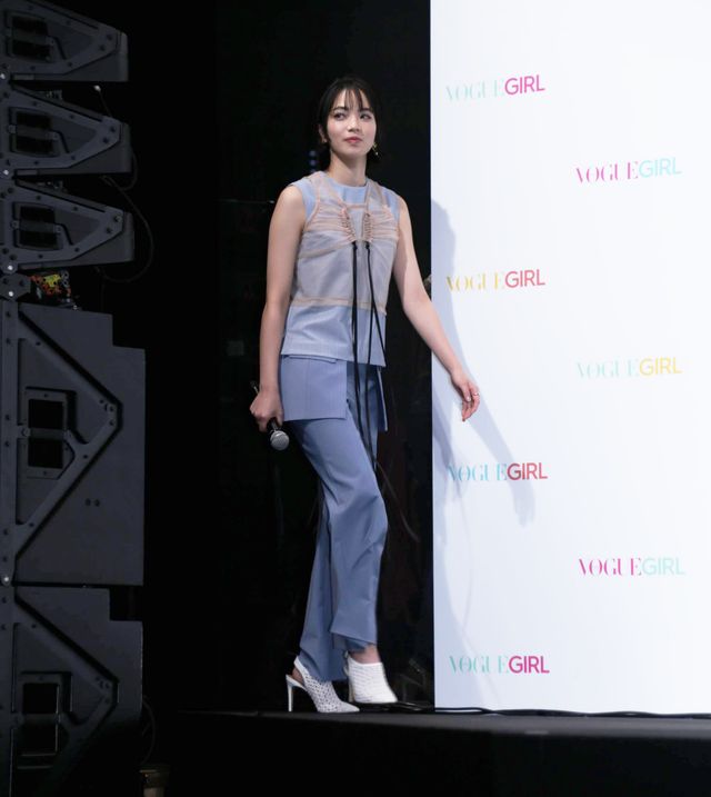小松菜奈、占い師・しいたけ.と笑顔でトーク「VOGUE GIRL」特別増刊号出版発表会：フォトギャラリー