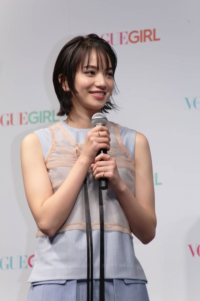 小松菜奈、占い師・しいたけ.と笑顔でトーク「VOGUE GIRL」特別増刊号出版発表会（4枚目）