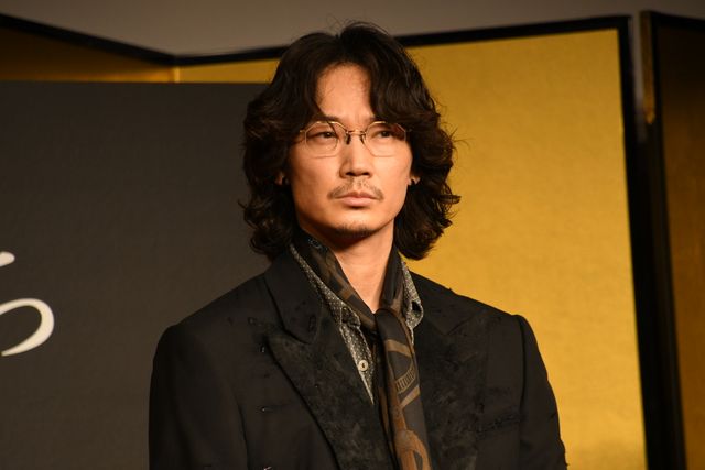 綾野剛、豊川悦司らNetflix「地面師たち」完成報告会の模様（7枚目）