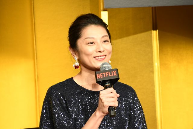 綾野剛、豊川悦司らNetflix「地面師たち」完成報告会の模様（22枚目）