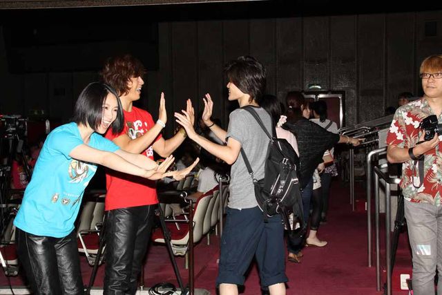 塩谷瞬、オリジナルキャストが集結、10年ぶりの「忍風戦隊ハリケンジャー」完成に感無量！　画像ギャラリー（3枚目）