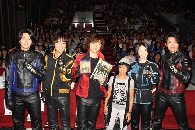 塩谷瞬、オリジナルキャストが集結、10年ぶりの「忍風戦隊ハリケンジャー」完成に感無量！　画像ギャラリー（5枚目）