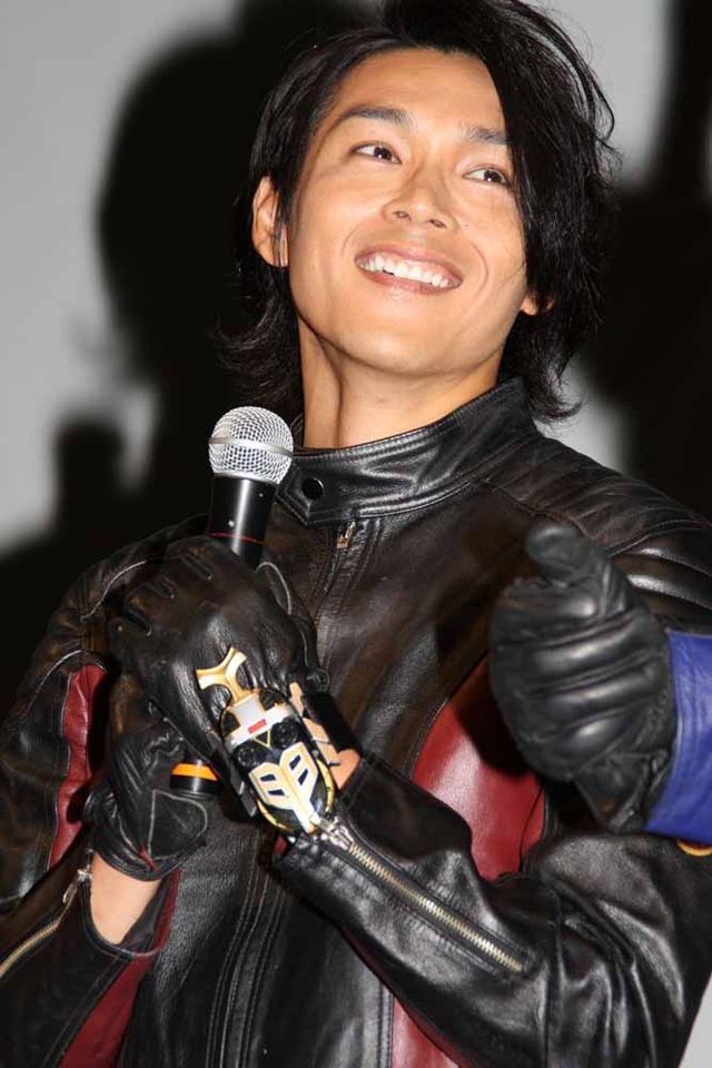 塩谷瞬、オリジナルキャストが集結、10年ぶりの「忍風戦隊ハリケンジャー」完成に感無量！　画像ギャラリー（11枚目）