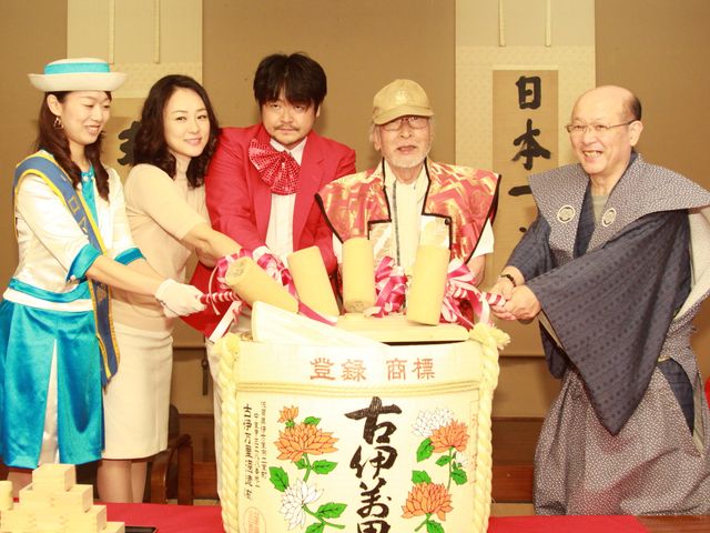 ハゲちゃびん姿の岩松了!?　笑える介護映画の製作決定!!　フェイスブックでの熱い支持が映画化を後押し!!　画像ギャラリー（2枚目）