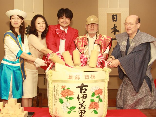 ハゲちゃびん姿の岩松了!?　笑える介護映画の製作決定!!　フェイスブックでの熱い支持が映画化を後押し!!　画像ギャラリー（12枚目）