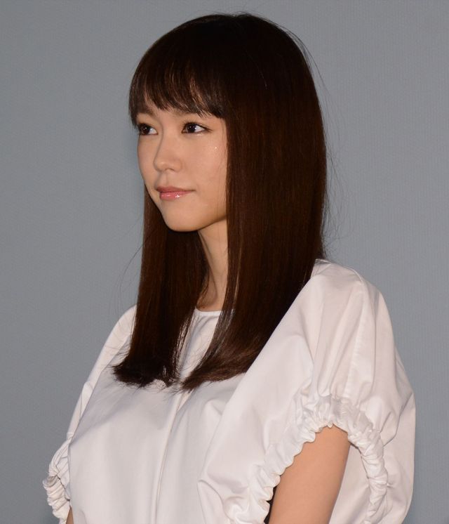 山本舞香の美脚～！『暗殺教室～卒業編～』公開記念舞台あいさつ【フォトギャラリー】（2枚目）