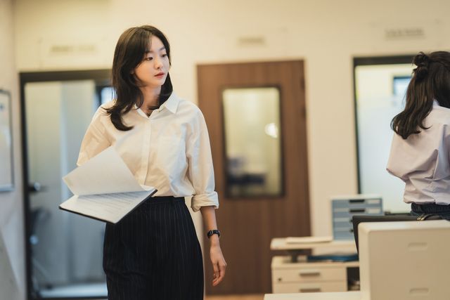 キム・ソンチョル演じるジウンが切ない！韓国ドラマ「その年、私たちは」場面カット（8枚目）