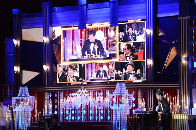 安藤サクラ＆松岡茉優がハグ！『万引き家族』作品賞受賞に感激（7枚目）