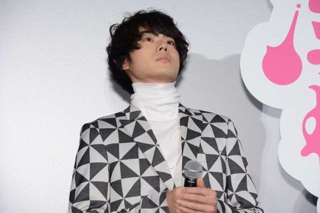 菅田将暉、最新胸キュンシーン“顔ペロ”の「超絶ヤバイ」評価に安心　画像ギャラリー（11枚目）