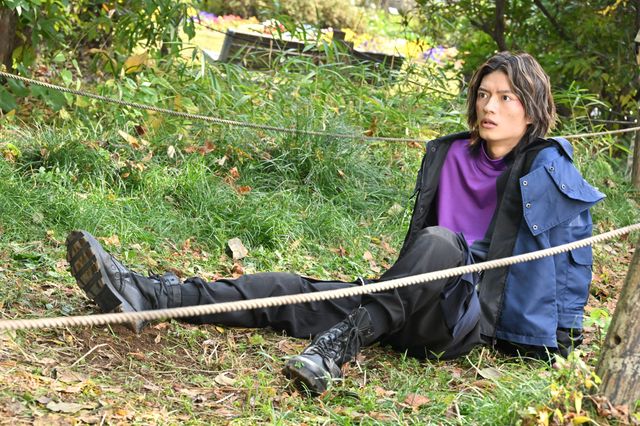 裏切り者は誰だ…「仮面ライダーギーツ」第18話「乖離II：ブラボー！ジャマーボール対決！」（2枚目）