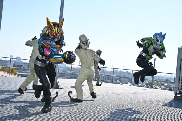裏切り者は誰だ…「仮面ライダーギーツ」第18話「乖離II：ブラボー！ジャマーボール対決！」（4枚目）