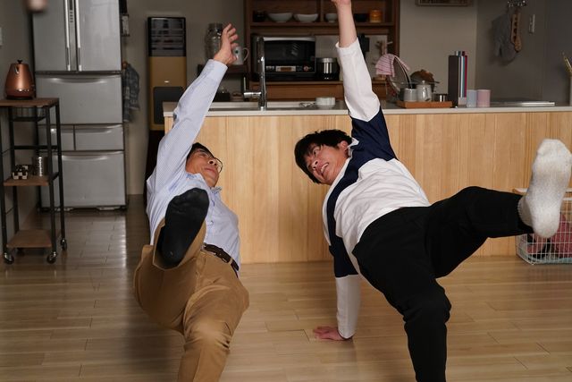 黒島＆“どーやん”二階堂が手つなぎ…！「あなたの番です」SPドラマ場面カット（9枚目）