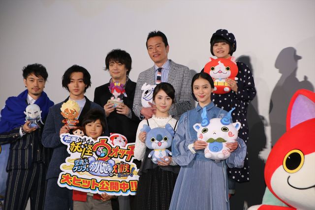 イケメンスマイルがまぶしい……!!『映画　妖怪ウォッチ　空飛ぶクジラとダブル世界の大冒険だニャン！』初日舞台あいさつフォトギャラリー（24枚目）