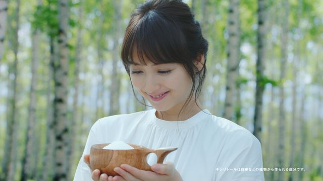 渡部建＆佐々木希が夫婦共演！新CMより（8枚目）