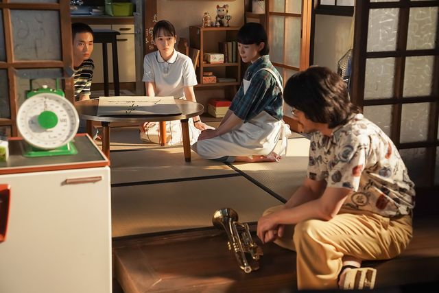 トランペットを手に…「カムカムエヴリバディ」第93回の場面写真（4枚目）