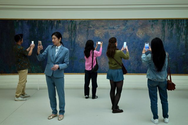 『モネと時間旅行』場面写真（2枚目）