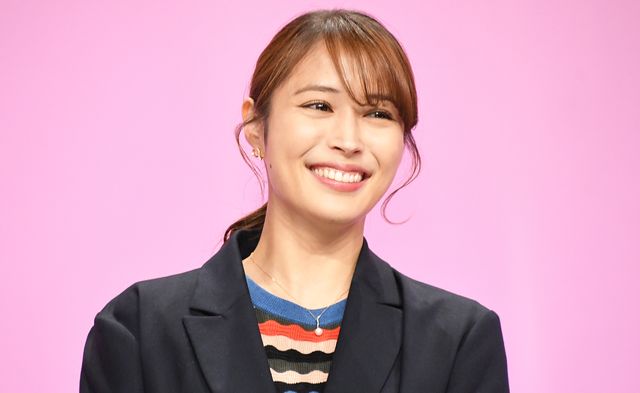 松村北斗がカッコよすぎる！ドラマ「恋なんて、本気でやってどうするの？」制作発表（2枚目）