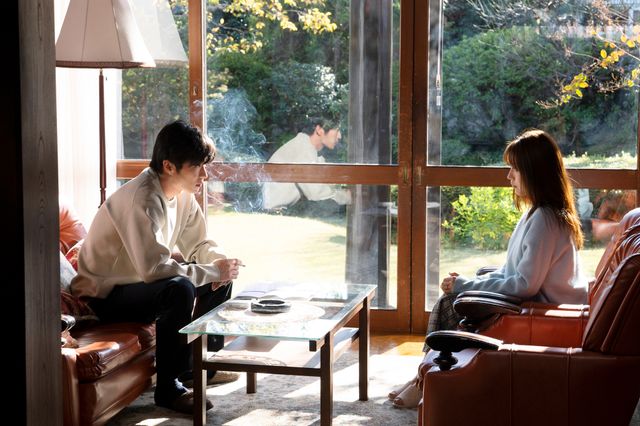 有村架純、夫役・田中圭と対峙　映画『月の満ち欠け』場面カット：フォトギャラリー