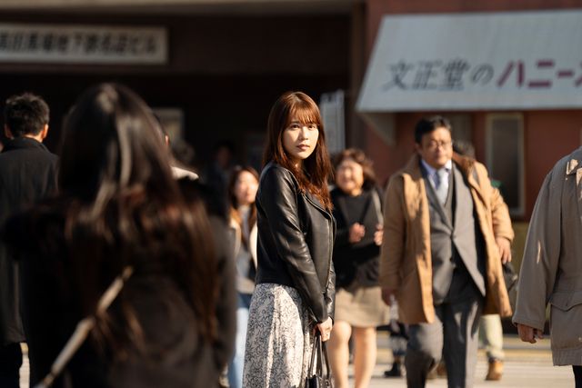 有村架純、夫役・田中圭と対峙　映画『月の満ち欠け』場面カット（4枚目）