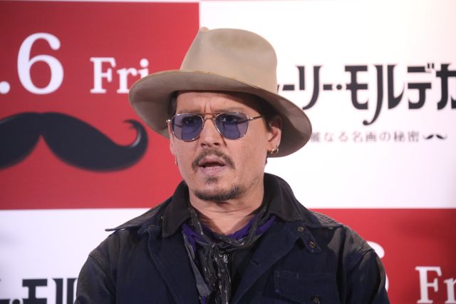 ジョニデがちらり！来日会見フォトギャラリー（6枚目）