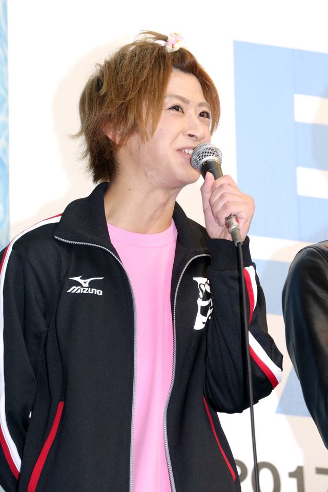 「男水！」壮行会開催！　ジャージ姿のイケメン見ようと女性ファン1,500人集結　画像ギャラリー（3枚目）