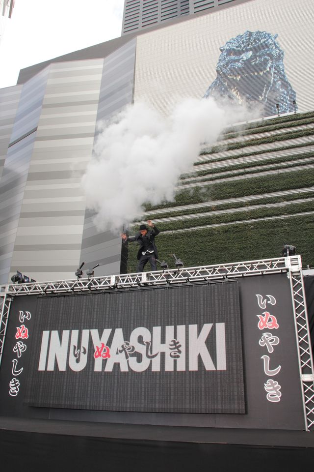 『いぬやしき』木梨憲武・佐藤健・二階堂ふみ・本郷奏多・三吉彩花が新宿に降臨！（2枚目）