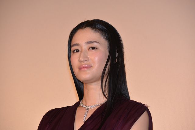 唐沢寿明、小雪らが杉原千畝に救われた生き証人と対面！『杉原千畝　スギハラチウネ』初日舞台あいさつフォトギャラリー（2枚目）