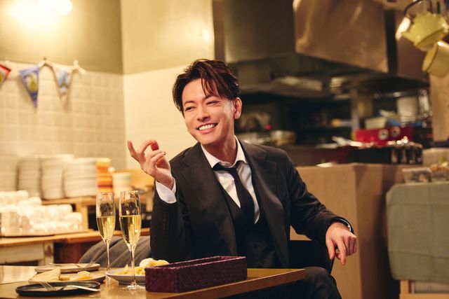 小芝風花、佐藤健、横山裕、白石聖「私の夫と結婚して」笑顔あふれるメイキング＜7枚＞：フォトギャラリー